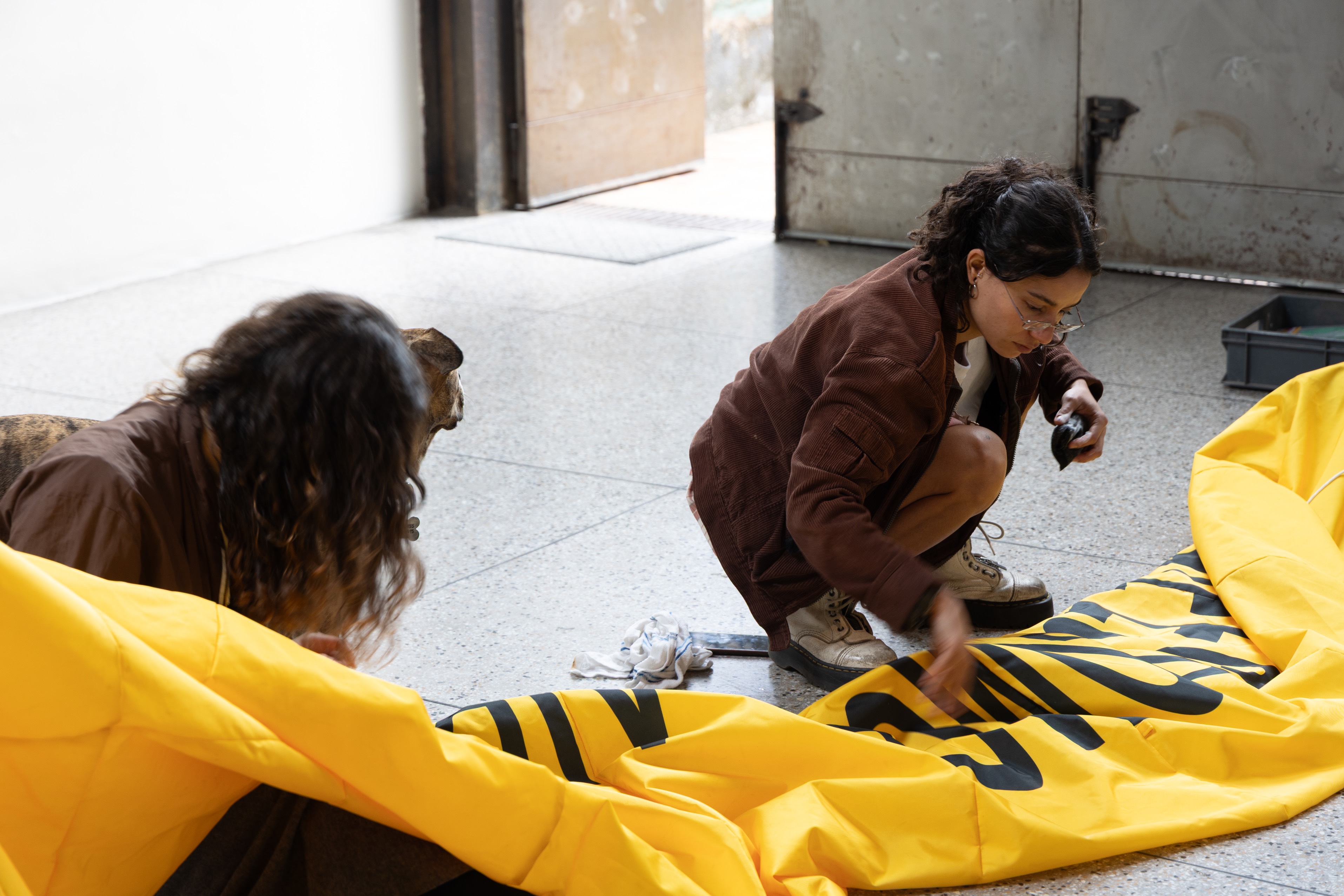 Vivir del aire — still 3